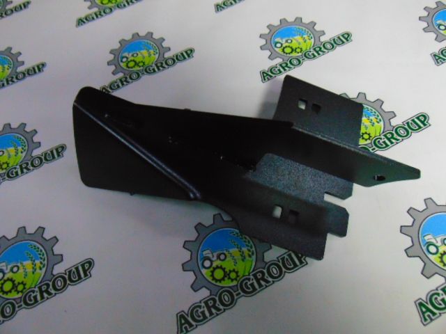 AXE37752 (AXE14709) Лопатка ліва