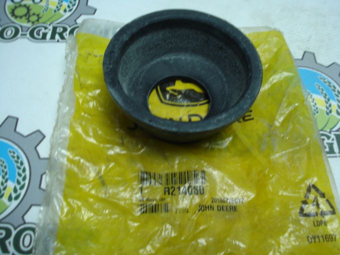 R214060 Пильник тяги