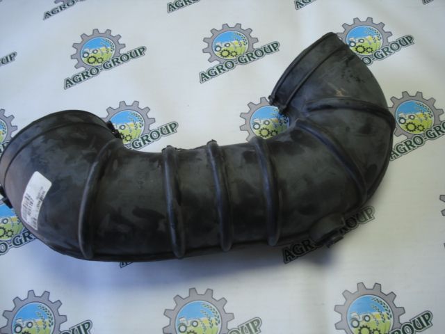 RE61167 Колінчатий патрубок