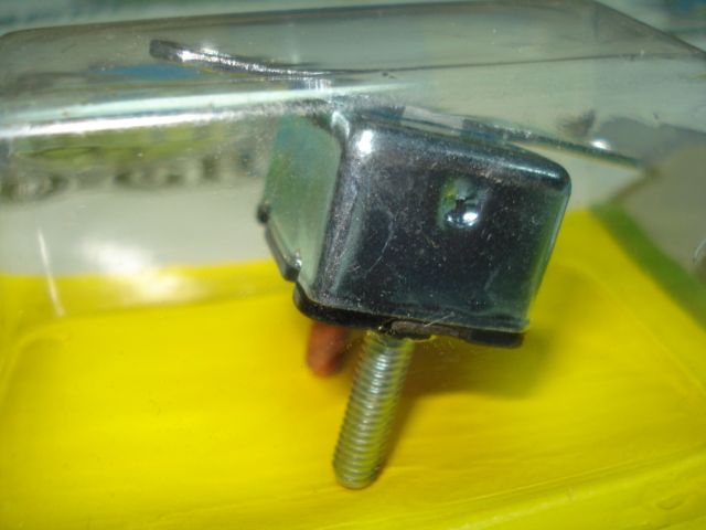 AH112189 Автоматичний вимикач