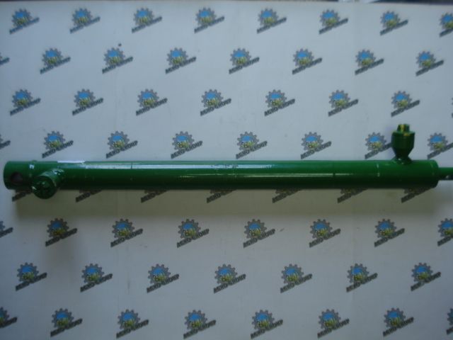 AH168144 (AHC17702) Гідравлічний циліндр лівий