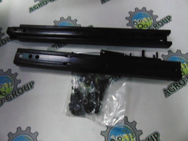 RE320628 Комплект направляючих сидіння